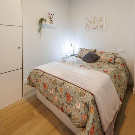 Apartamentos Luxury Suites Syrah Алмендралехо Екстериор снимка