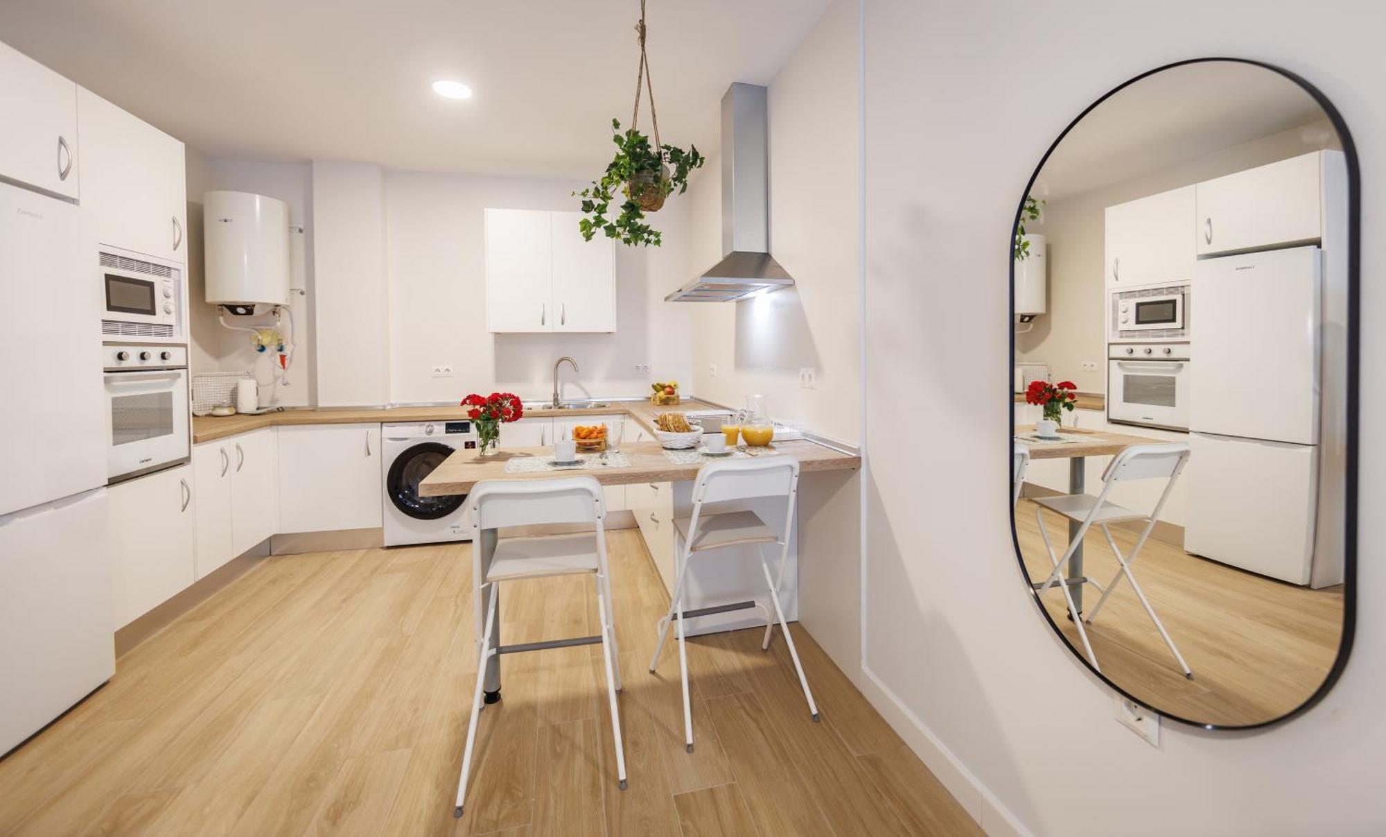 Apartamentos Luxury Suites Syrah Алмендралехо Екстериор снимка