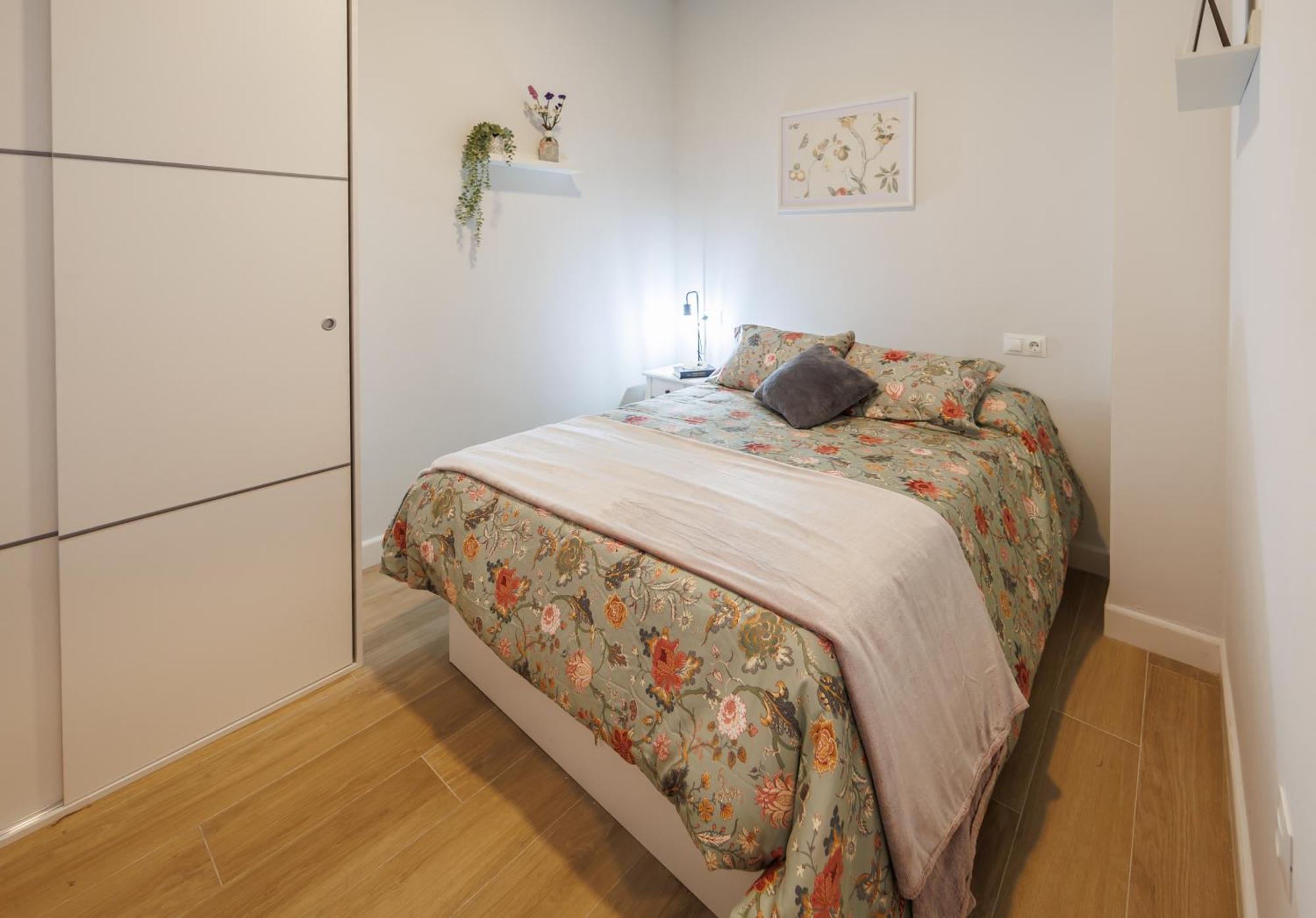 Apartamentos Luxury Suites Syrah Алмендралехо Екстериор снимка